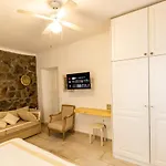 别墅 Mykonos Psarou Place With Private Jacuzzi *