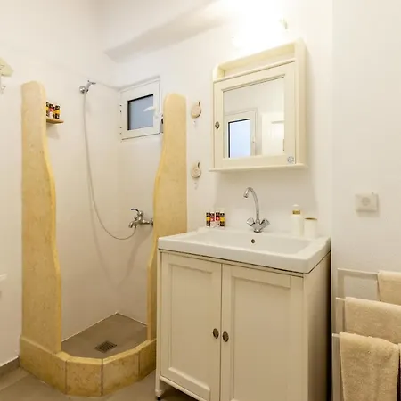 빌라 Mykonos Psarou Place With Private Jacuzzi 프사로우