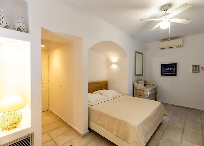 Mykonos Psarou Place Villa