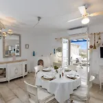 Mykonos Psarou Place With Private Jacuzzi 프사로우