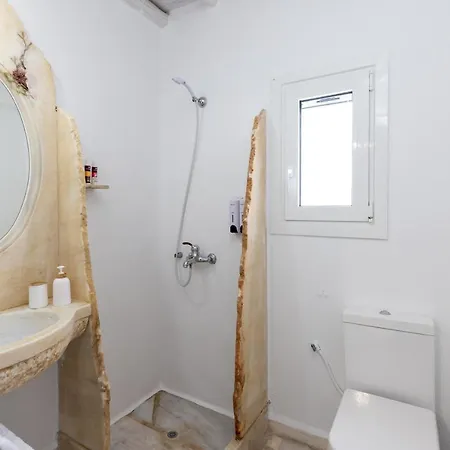 Mykonos Psarou Place *